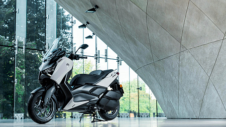 Мотоцикл Yamaha XMAX 300 Tech Max Heat